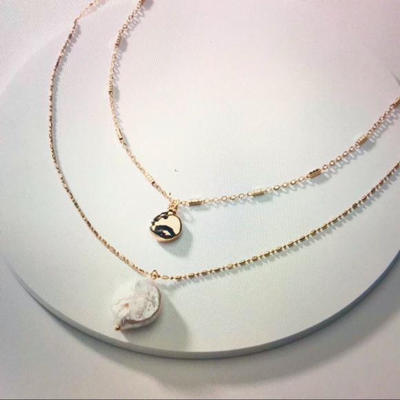 ⚪️✨Layered Pearl Necklace✨⚪️ - Picture 2 of 6